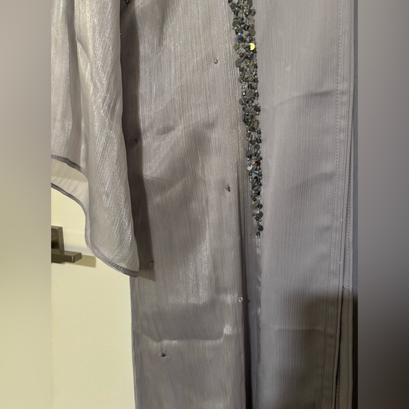 Custom made lavender sheer detailing beaded designer abaya - Picture 9 of 10